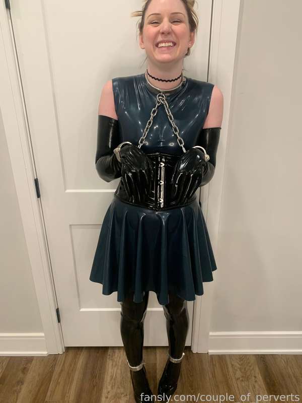 Couple_Of_Perverts - Fansly - 25 Oct, 2022 4