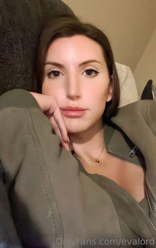 Daydreaming about my dick in your ass 😌💕