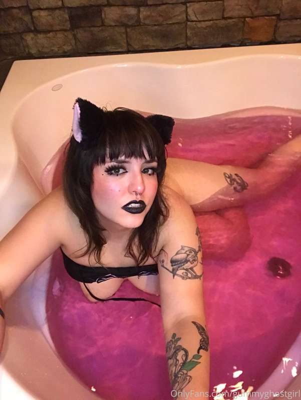 Time to give your Neko girl a bath 🧼💖 16