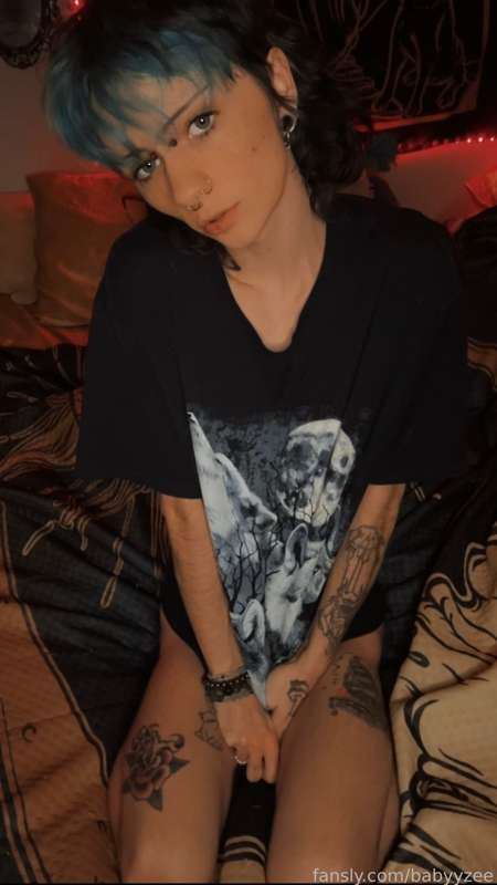 Babyyzee - Fansly - 02 Nov, 2023