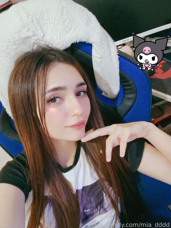 Mia_Dddd - Fansly - 2025-03-18T18:53:25
