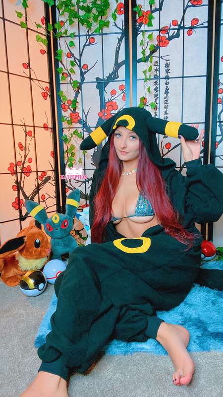 Umbreon cosplay 😋💕 8