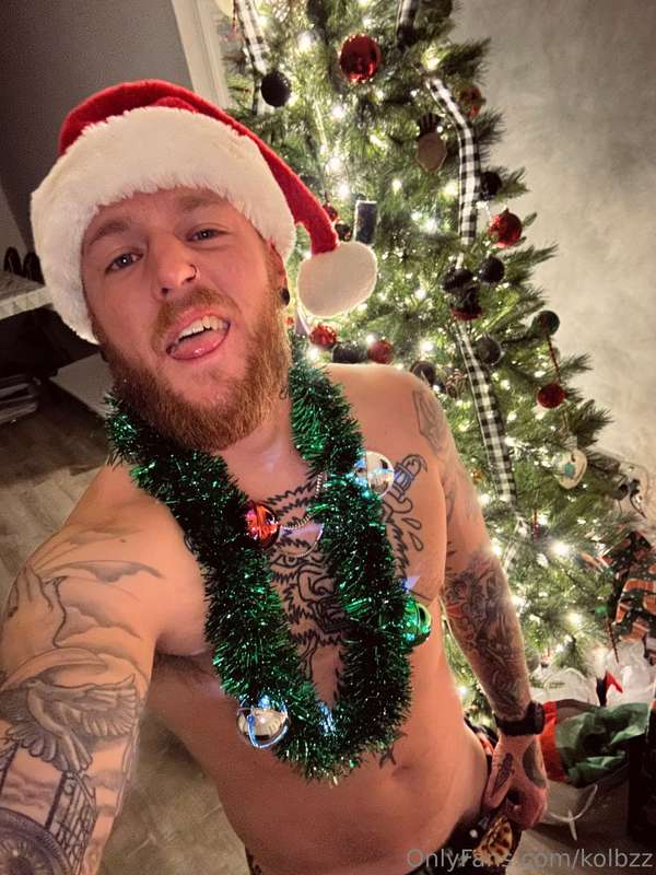 Consider this the preview of my last post. 🎄🎅🏼😏 1