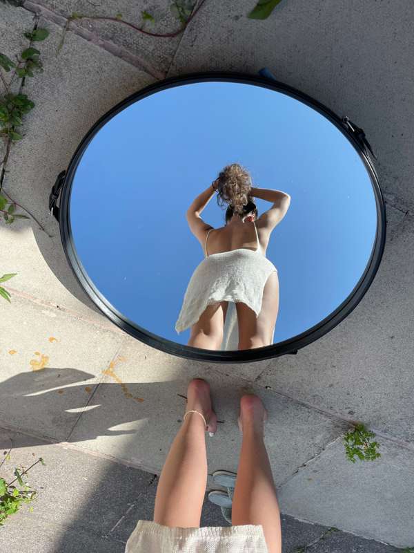 Cocktail-fuelled artsy fun from last Summer 🌞🪞 3