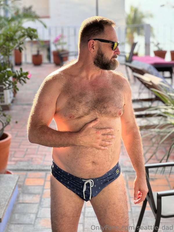 A few weeks ago I wore a Speedo to the beach for the first t.. 5