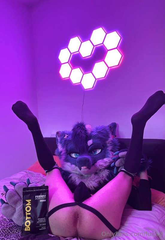 some spicy pictures for u today, hope you like it uwu