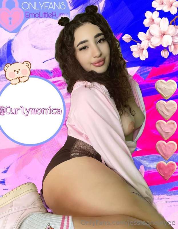 BEAUTY @curlymonica MAKE FREE SUB JUST FOR TODAY 🔥 This juic..