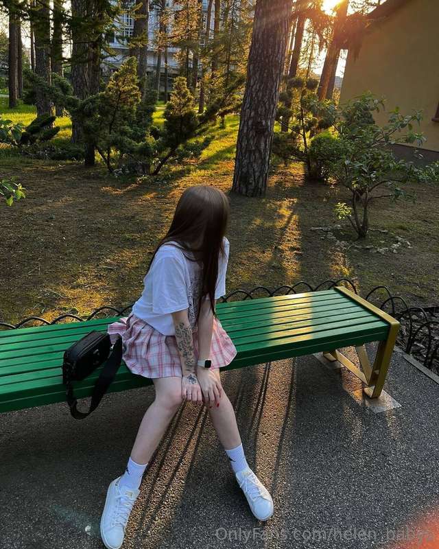 Walking in a park is a wonderful activity that brings many p..