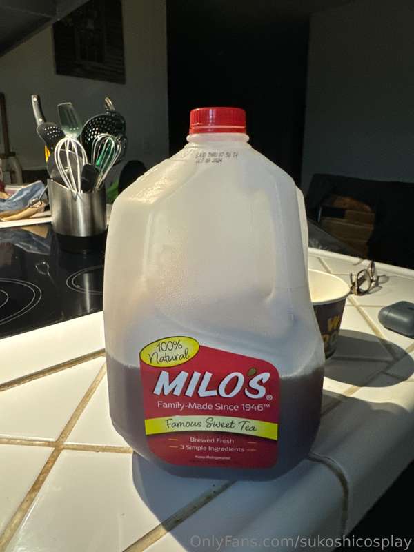 Do like Milos? Do you like bushes? Ofc you do