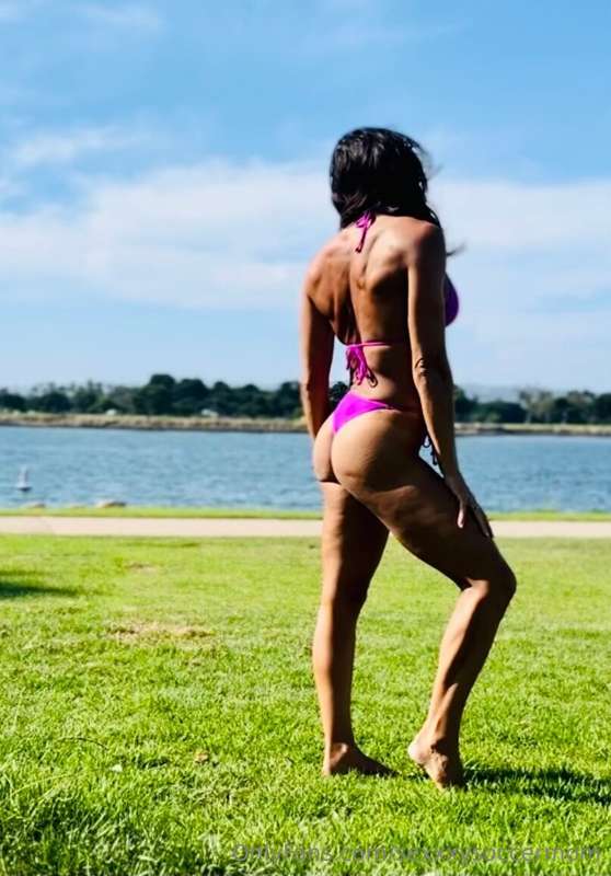 This ass is begging to be played with 💜😈