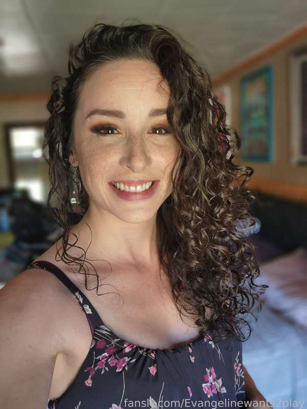 Evangelinewants2Play - Fansly - 04 Jun, 2022 6