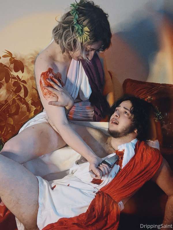 Et tu, Brute! Then fall, Caesar.
(Ft @boybastard) 1