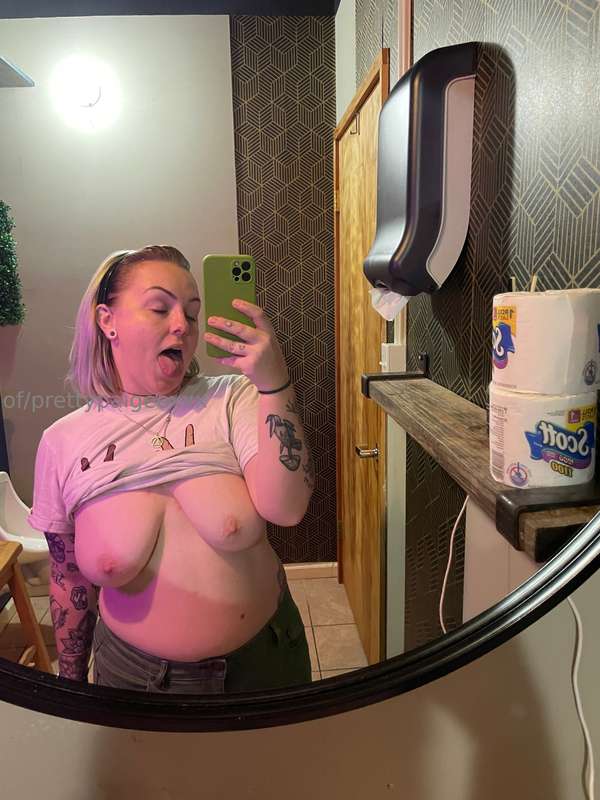 A series of selfies I’d send you if you were my partner 💗 3