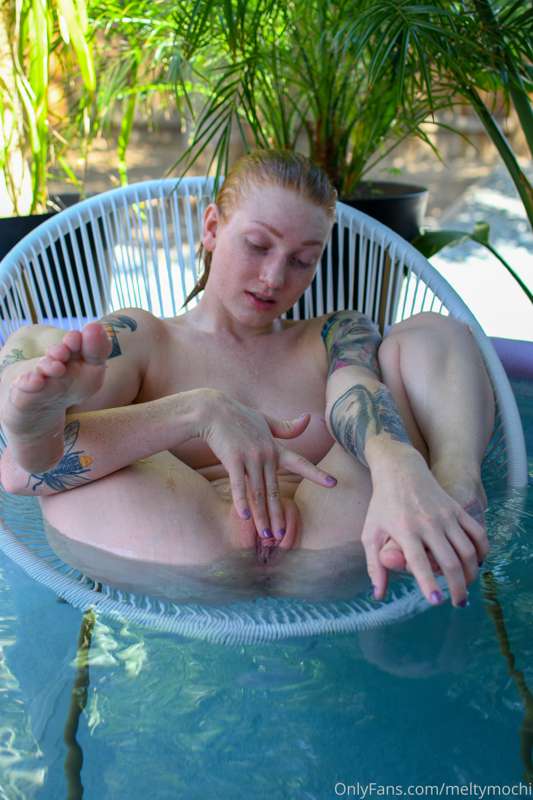 Had some fun by the pool today and took some slutty pics for.. 6