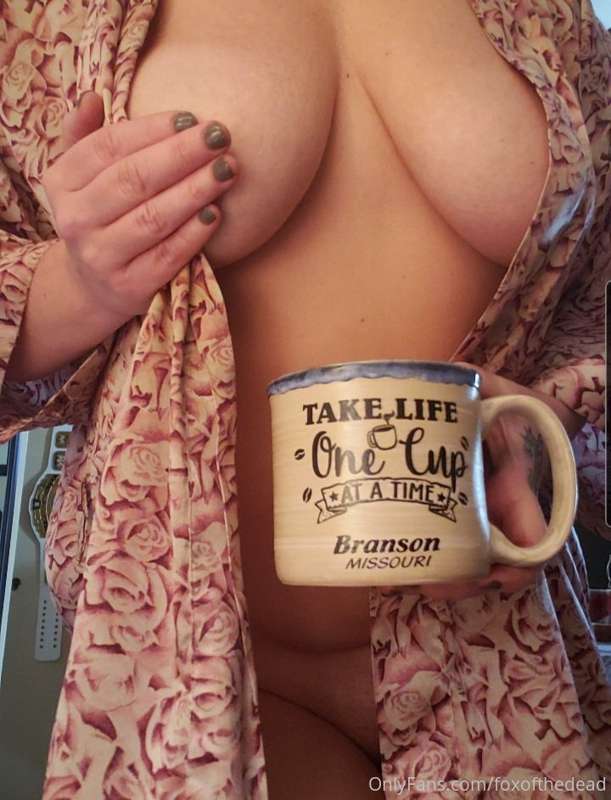 Message me about full nude sets 😘