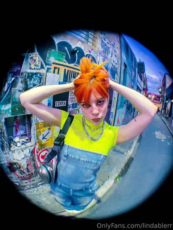 Crazy ginger girl 🫢🫢😂