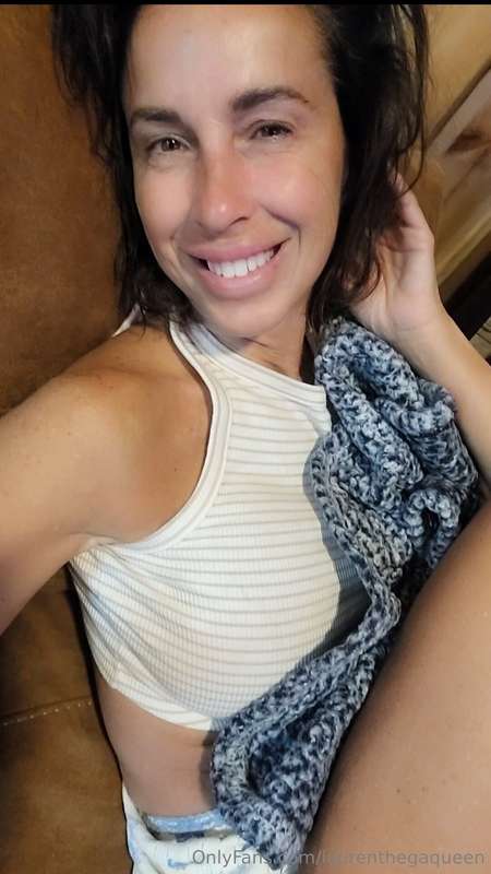 woke up on the couch Thursday😋 like my pj's?🤗