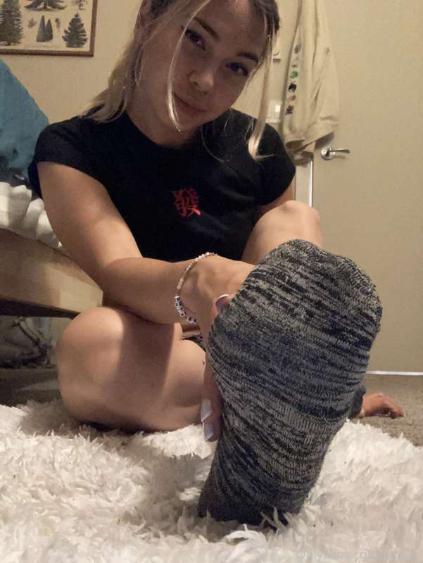 Live today ! Going to the gym rn, this Is from last night. I..