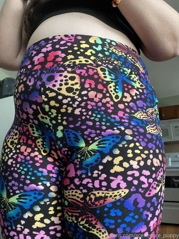 purchase to unlock 15 pictures of my soft belly pouring out ..