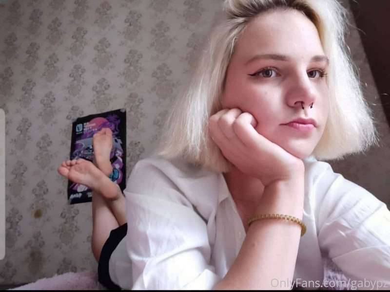 @kinkysofia I'm so shy girl 🦄 I can't play with myself witho..