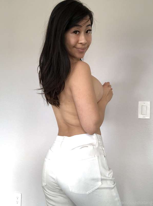 you like my new jeans? (on or off more? 😜) 5