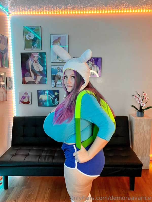 Just realized I never did a Fiona set, did a video with it a.. 4