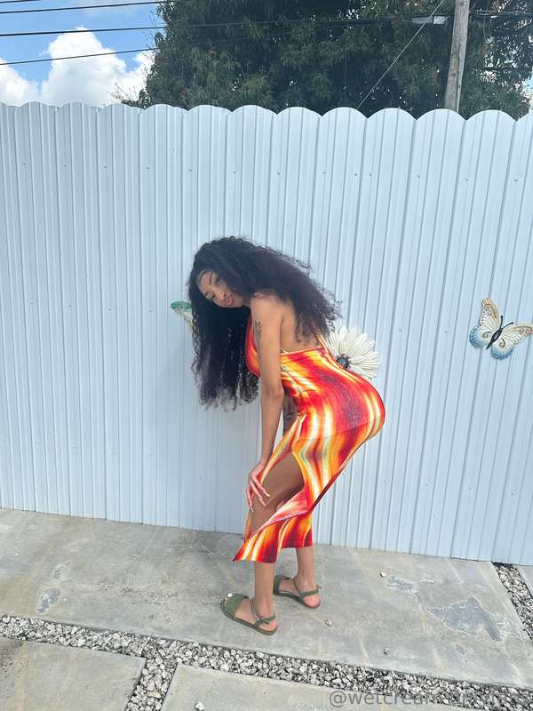 been out of town sorry 🌴💦💦 🦶🏽🦶🏽 22