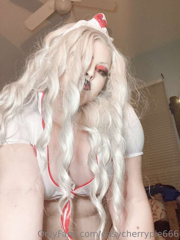 💋 11