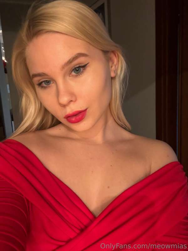 Lady in red💃