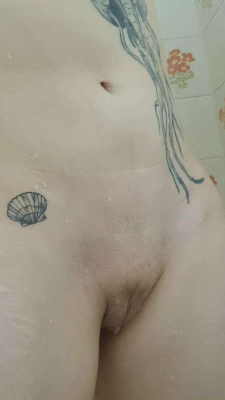 Shower selfiess 3