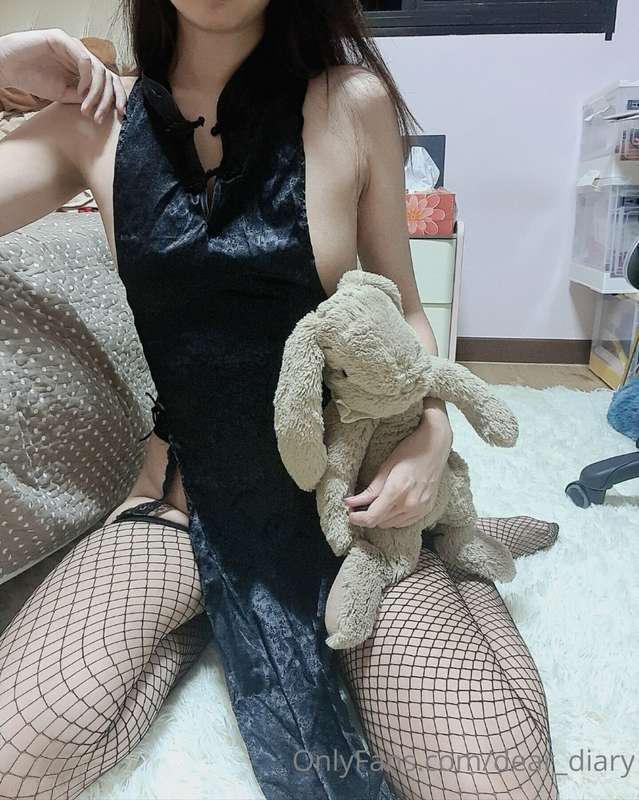 Dear_Diary - Onlyfans - 27 Mar, 2022 2