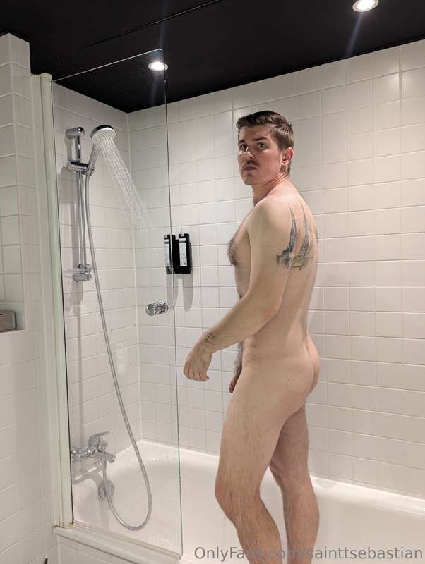 New room to play in - come get clean with me 2