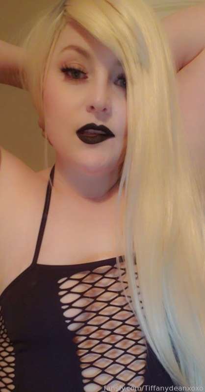 Tiffanydeanxoxo - Fansly - 12 Jun, 2022 1