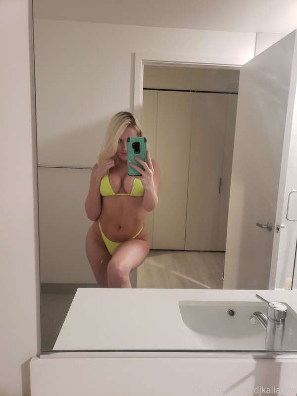 Sometimes I like slim, sometimes I like thick Sometimes I co..