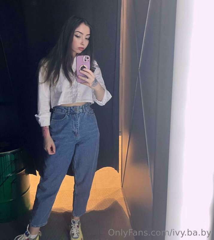 I went to a few clothing stores today and didn't like anythi..