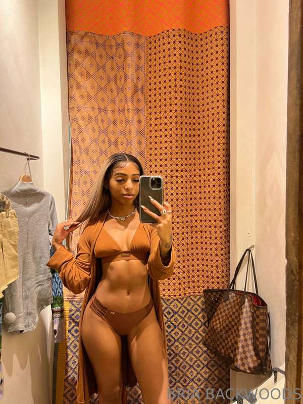 Briabackwoods - Onlyfans - 04 Nov, 2022