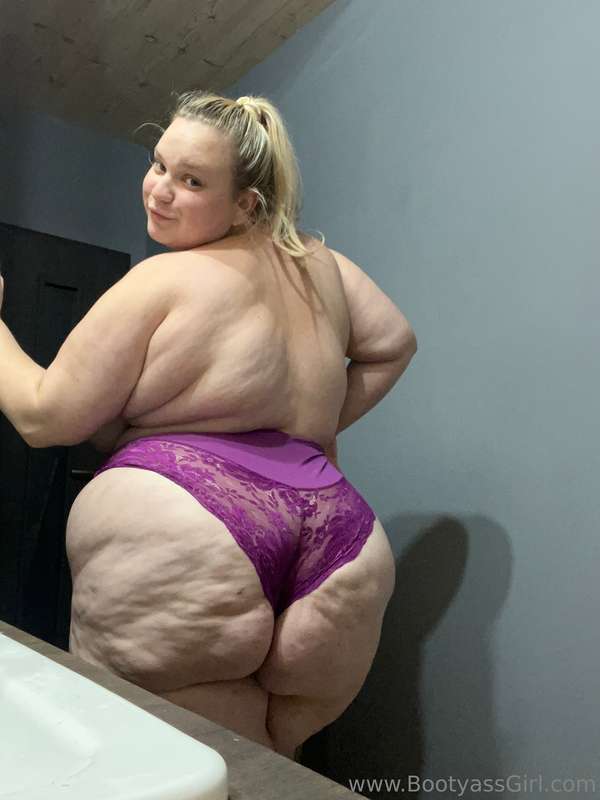 😈 Purple would go too, right? 😈 4