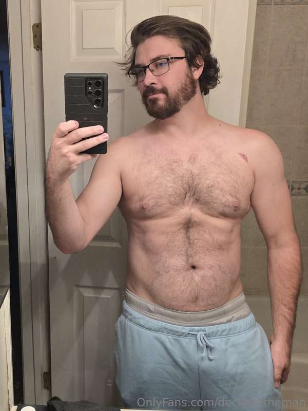Boo!! Hunky non-nude content jumpscare