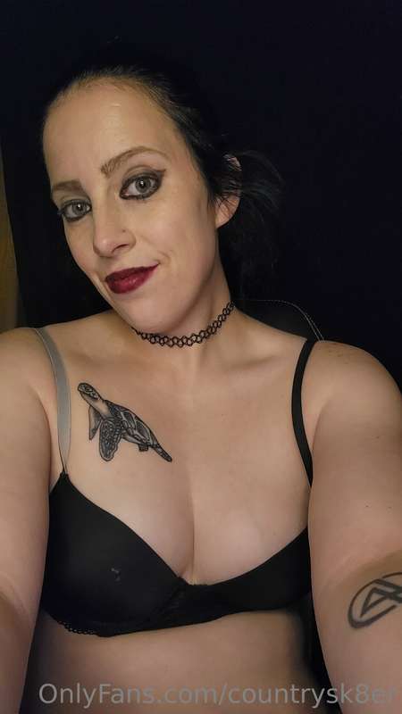 Hey sexi all messages make me smile (; so request something .. 2