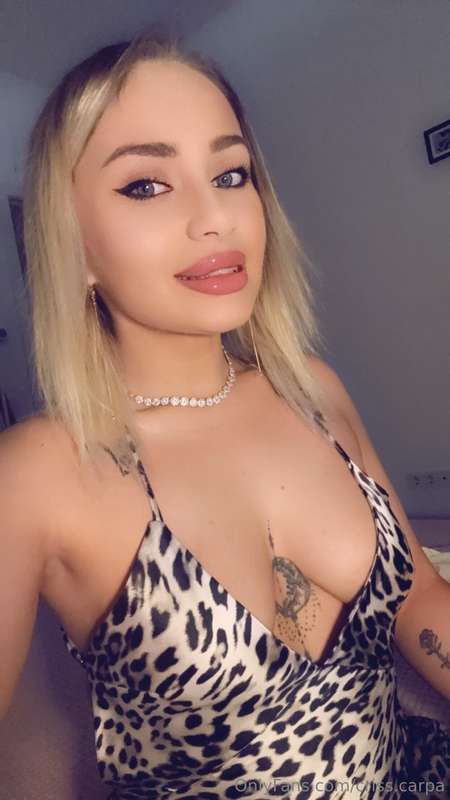 I'm slipping into something 🥵that will drive you wild.🔥Come ..