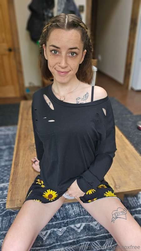 My pussy is waiting for you@oxkateox 😉🥵💦 