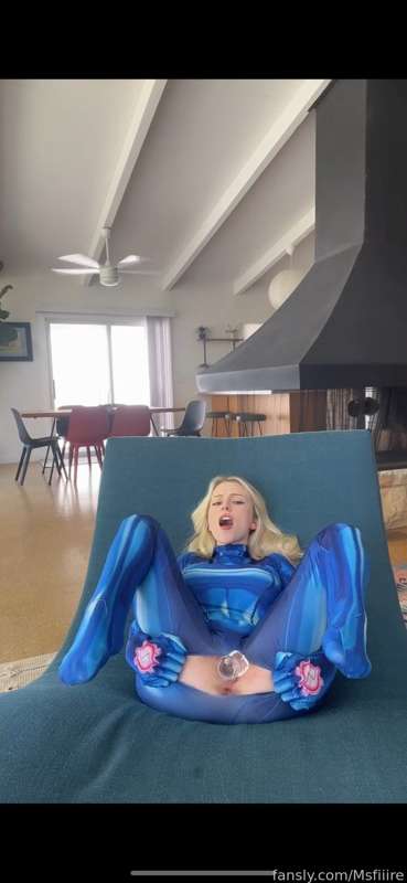 DM