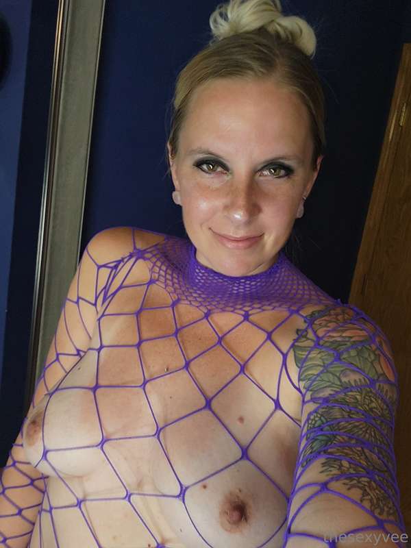 Happy Titty Tuesday! 🍒 4