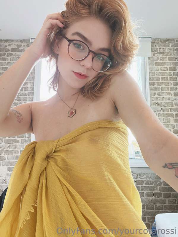 Mommy Cora wants you to kiss her😈 3
