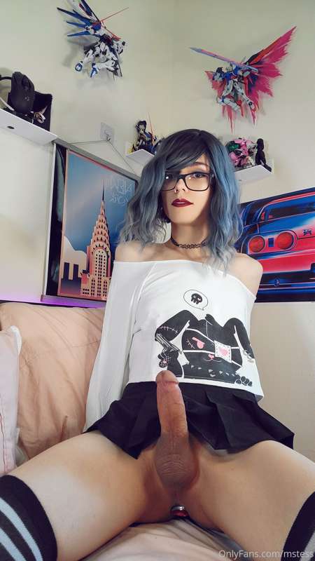 crop tops and skirts  ;3 love you all💖 7