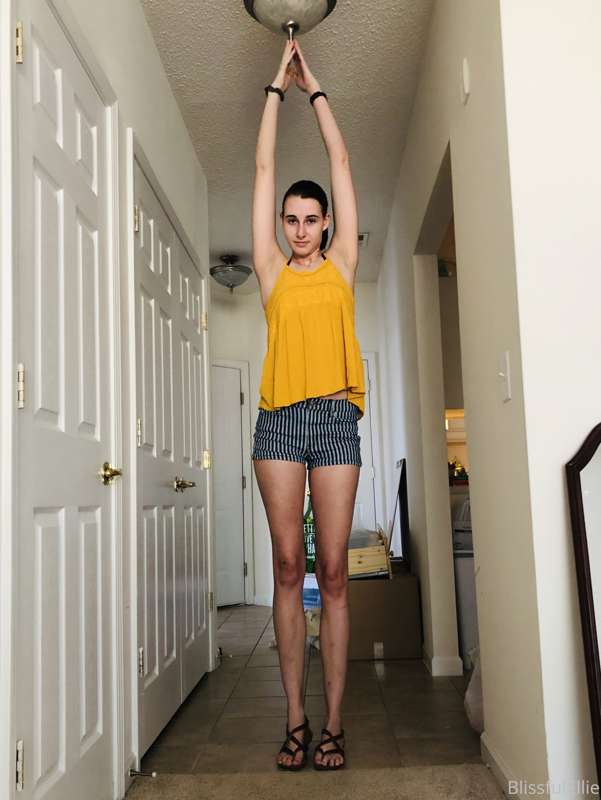 Even with high ceilings AND in sandals 😘 3