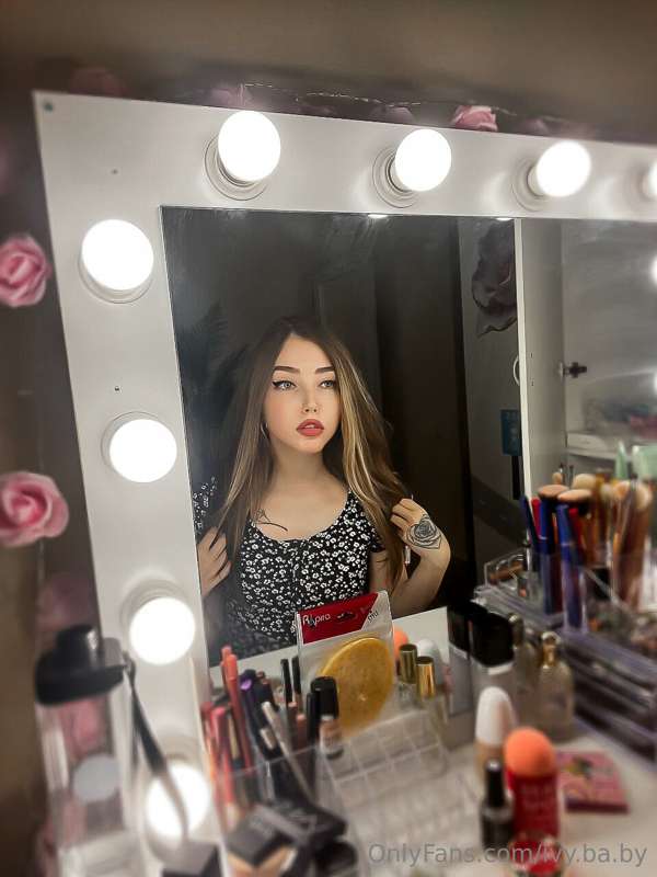 Hello, everyone. I want to cheer myself up and go shopping a..