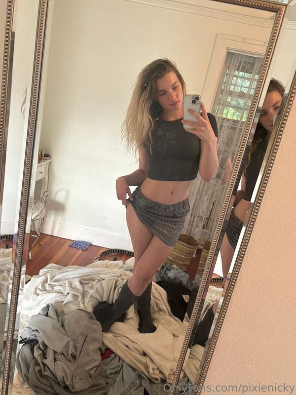Feeling cute and fuckable 😘🤭