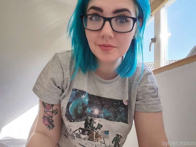 Felt cute, won't delete later 🖤