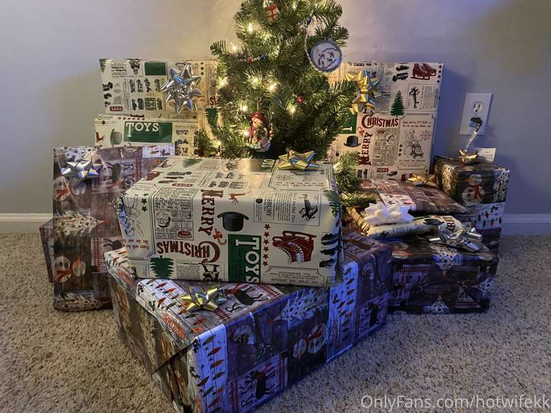 It’s almost Christmas!!!!!!! Thank you to all who sent me a .. 5